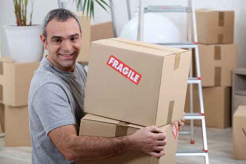 Packing and transport support for a Uxbridge relocation