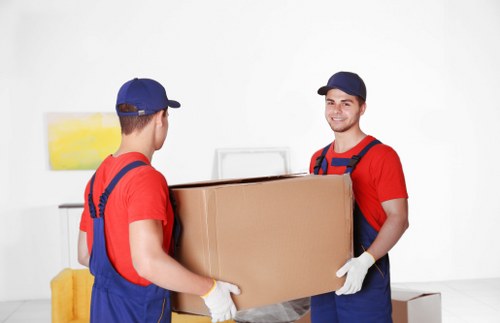 Uxbridge removals van for flats and houses